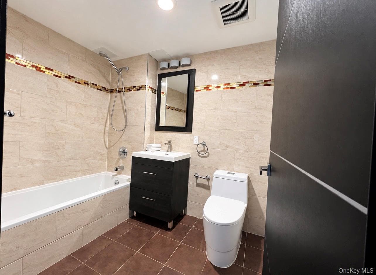 3520 146th Street Unit: 3D thumbnail 4