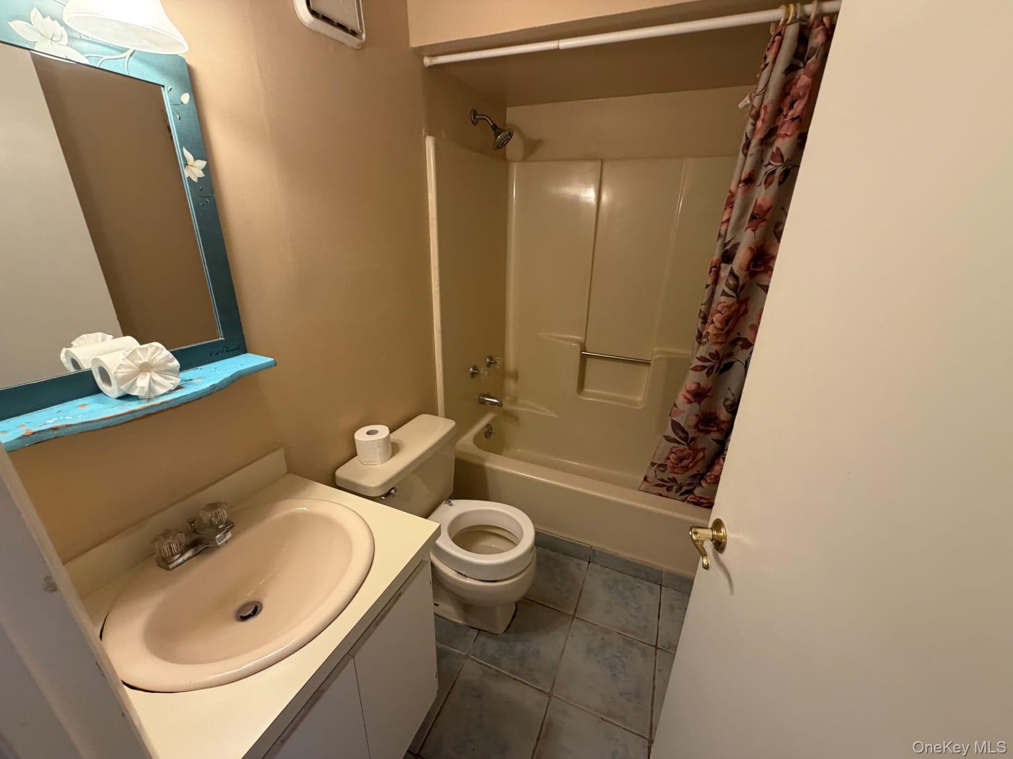725 Miller Avenue Unit: 221 thumbnail 5