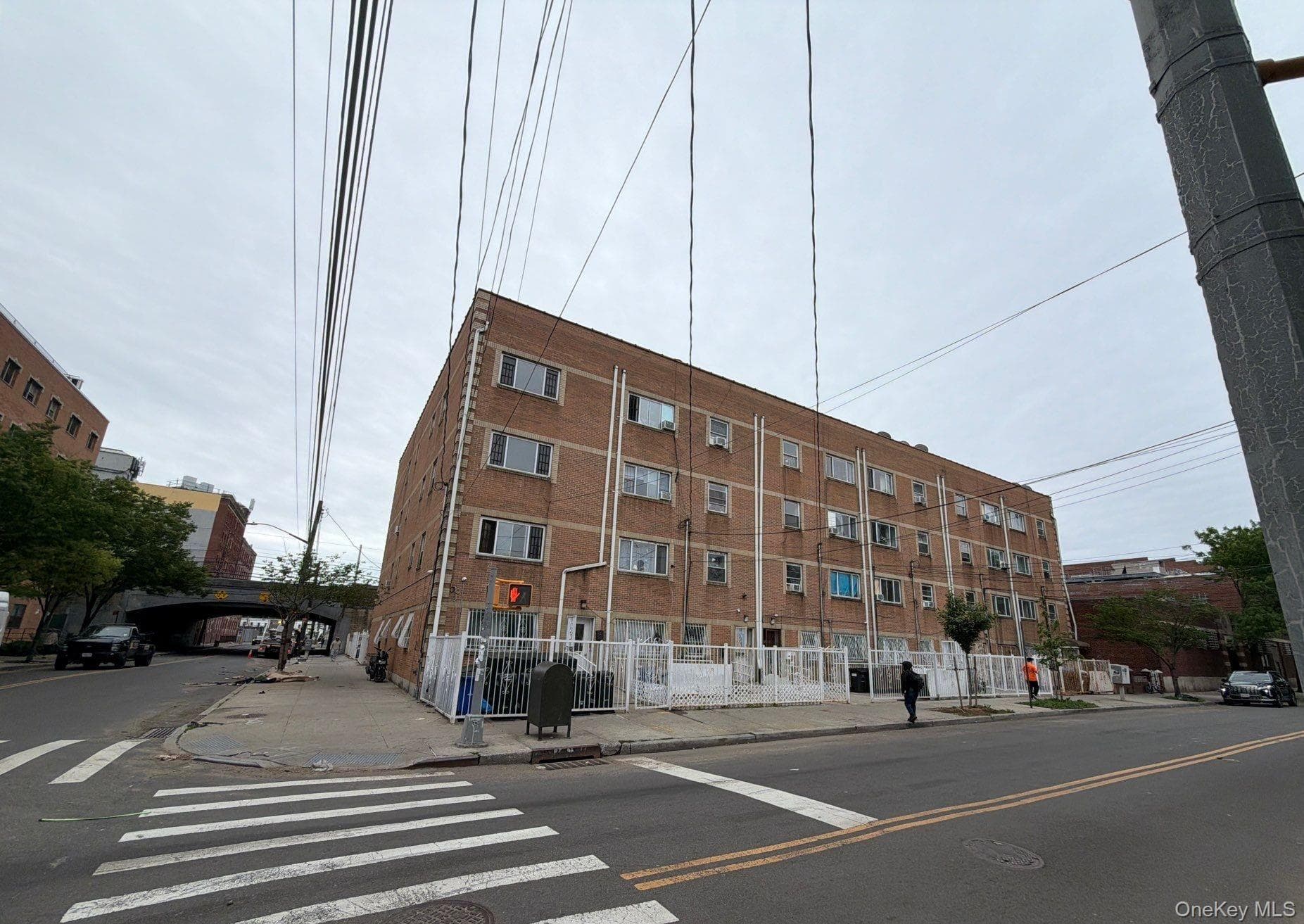 168-66 93rd Avenue thumbnail 3