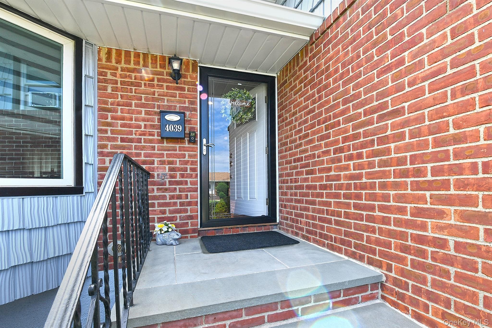 4039 Hahn Avenue thumbnail 3