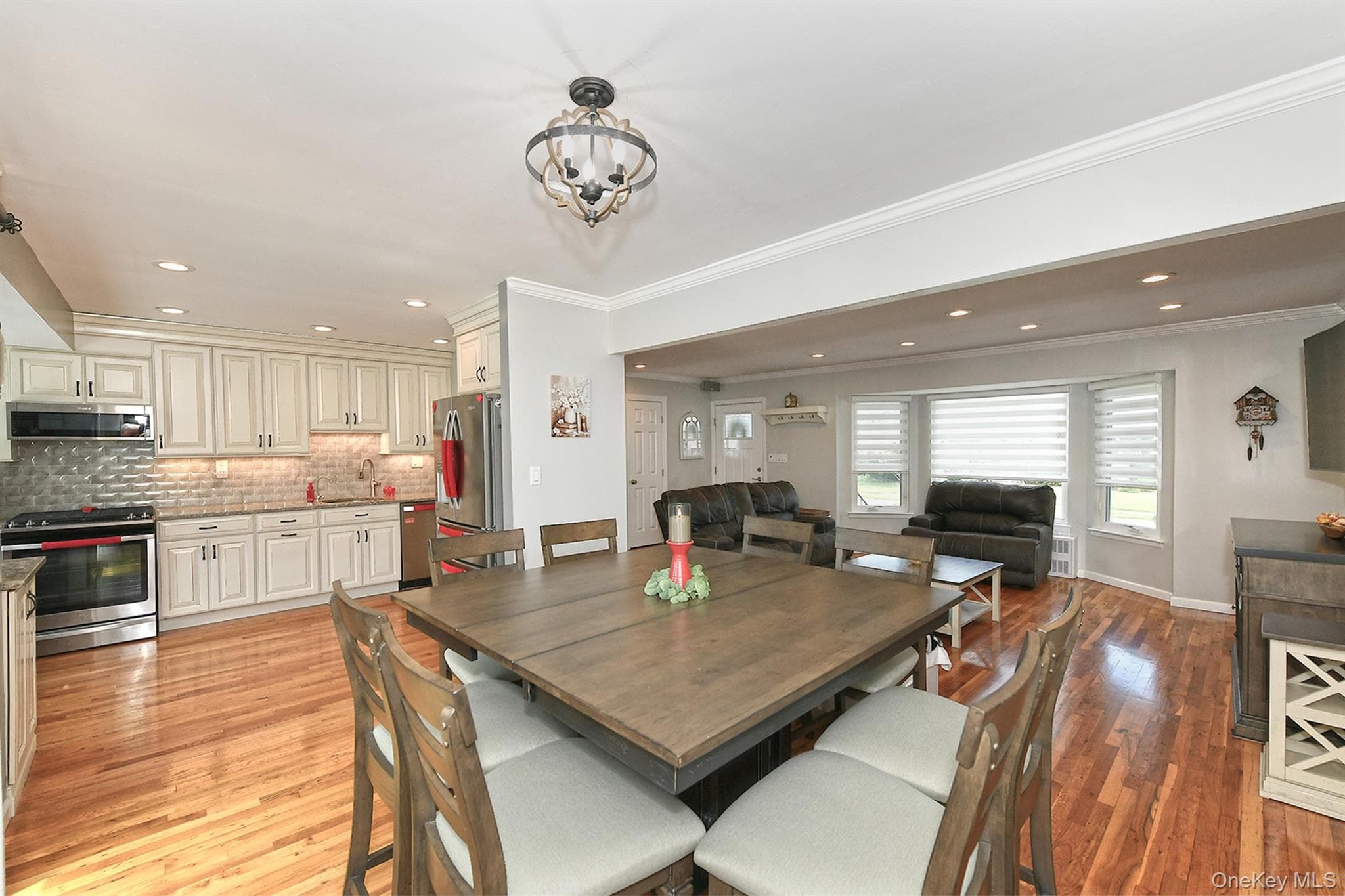 4039 Hahn Avenue thumbnail 9
