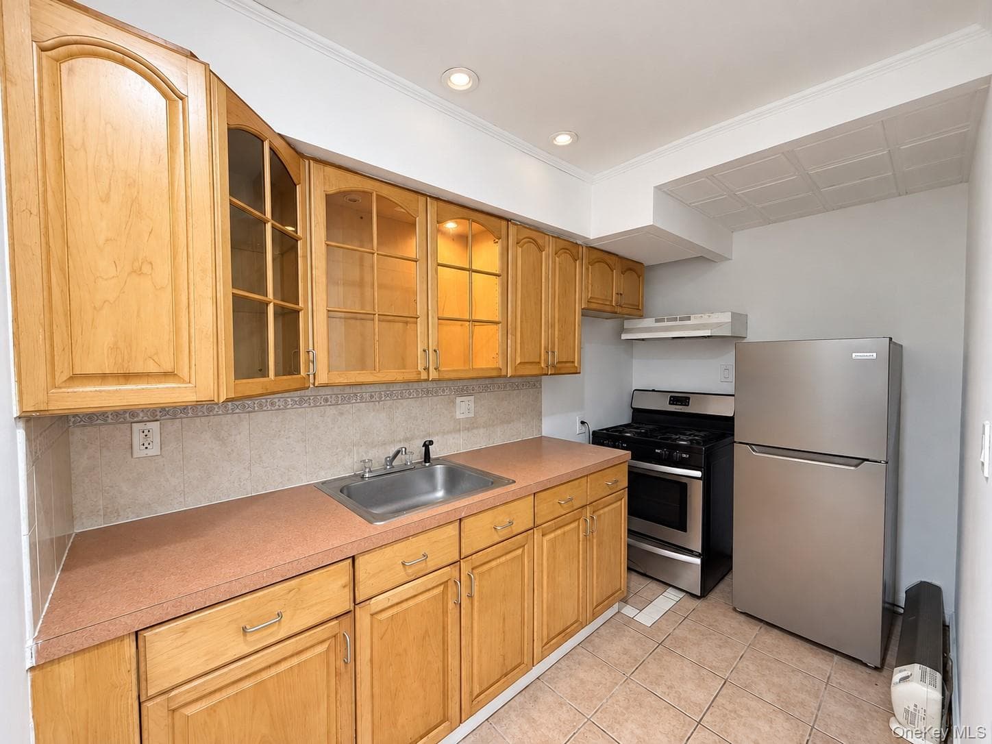 1660 Jarvis Avenue thumbnail 19