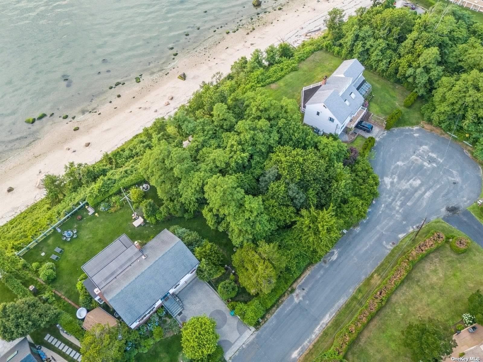 895 Glen Court thumbnail 10