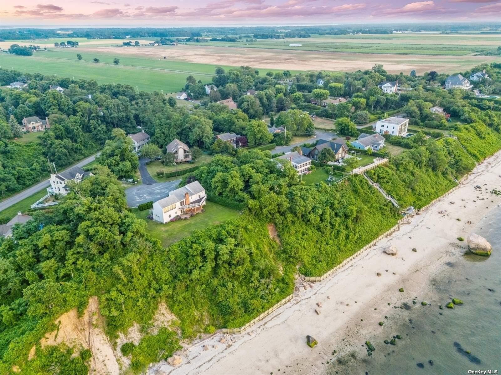 895 Glen Court thumbnail 3