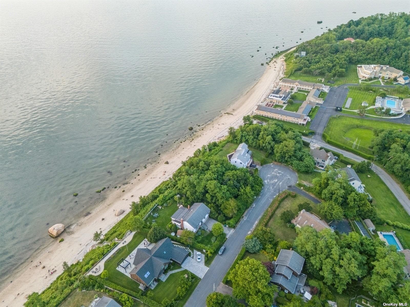 895 Glen Court thumbnail 12