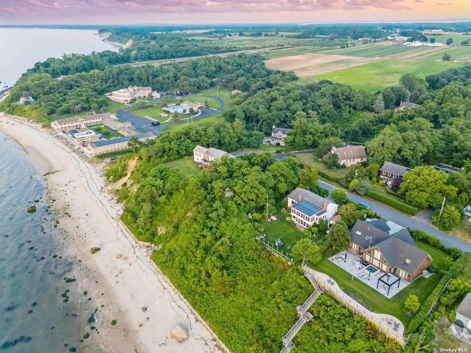 895 Glen Court thumbnail 16