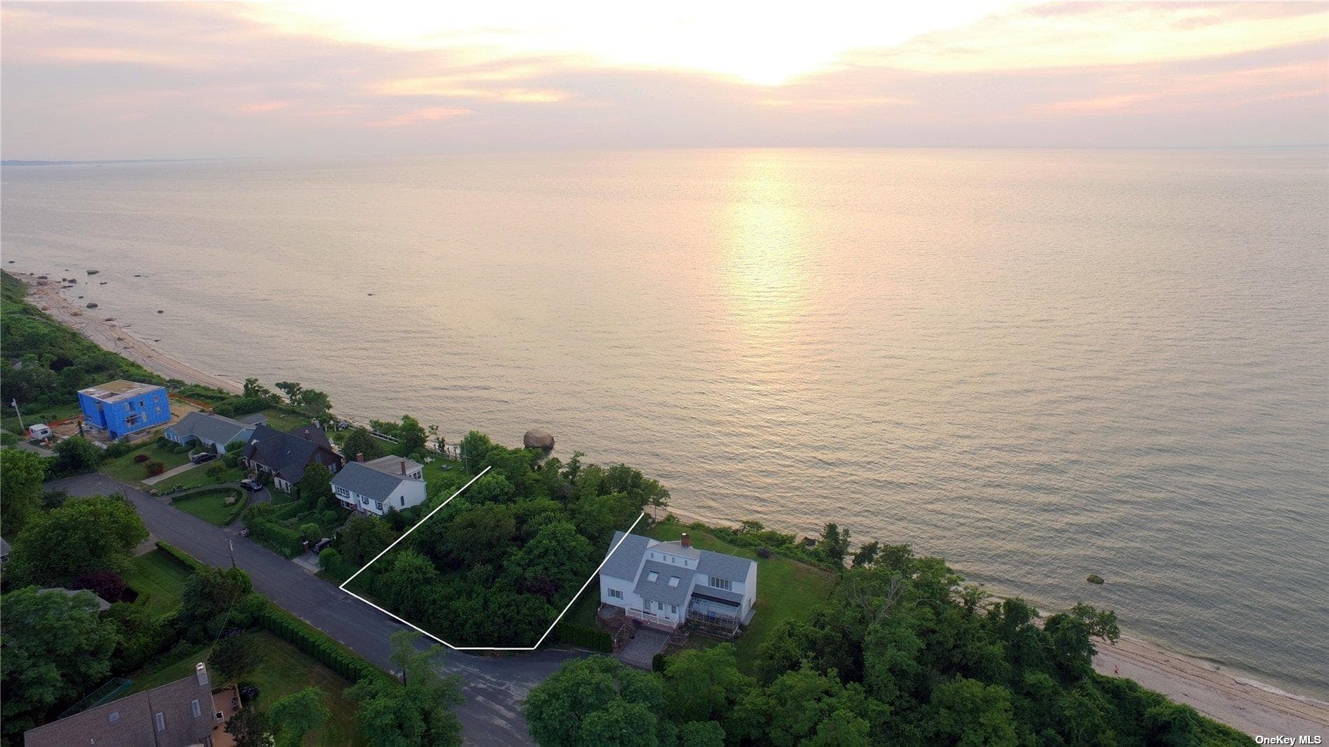 895 Glen Court thumbnail 34