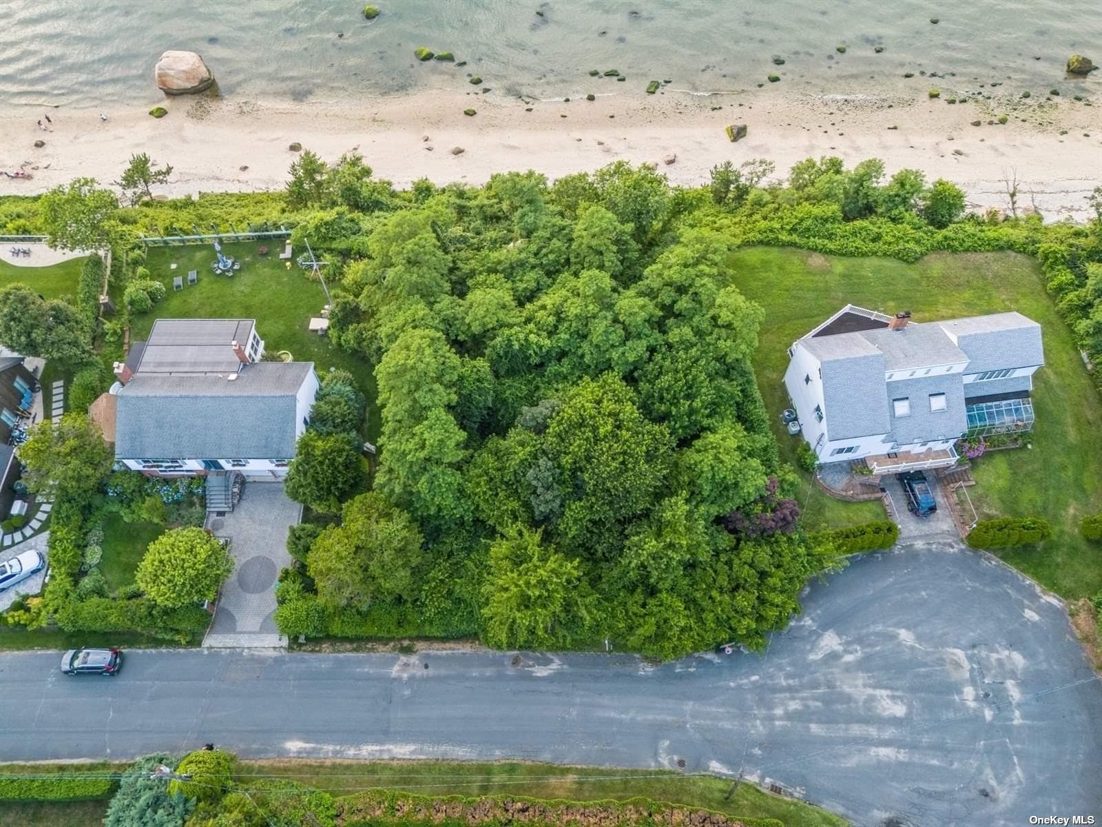 895 Glen Court thumbnail 5