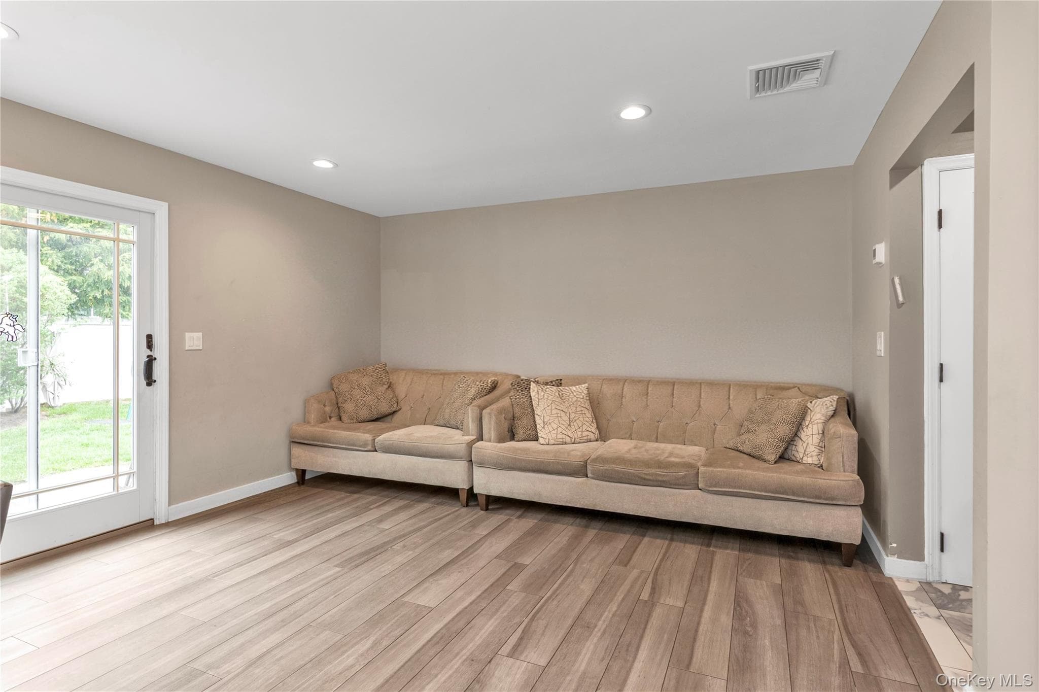 816 Cliffside Avenue thumbnail 11