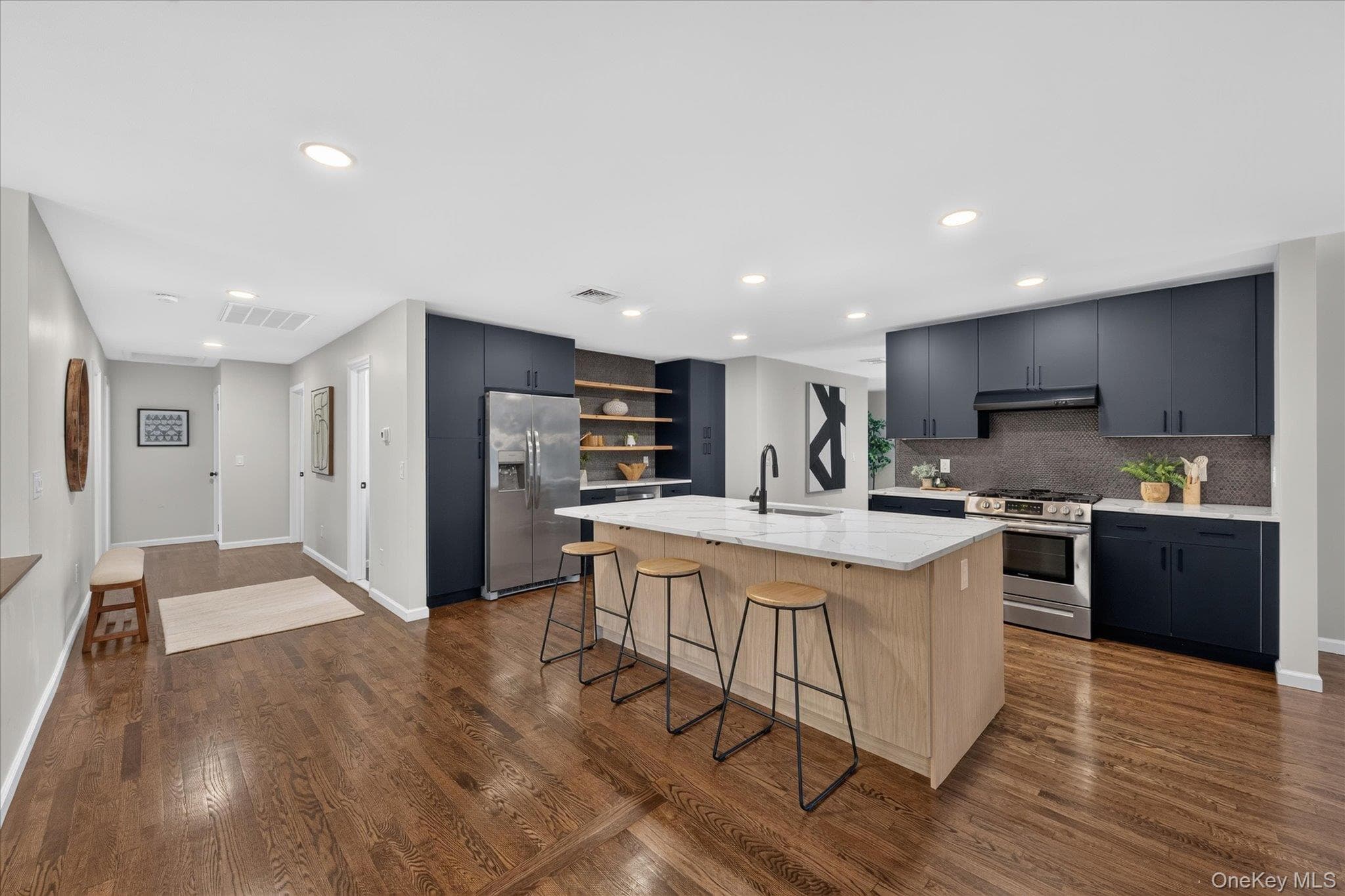 221 Highland Avenue thumbnail 23