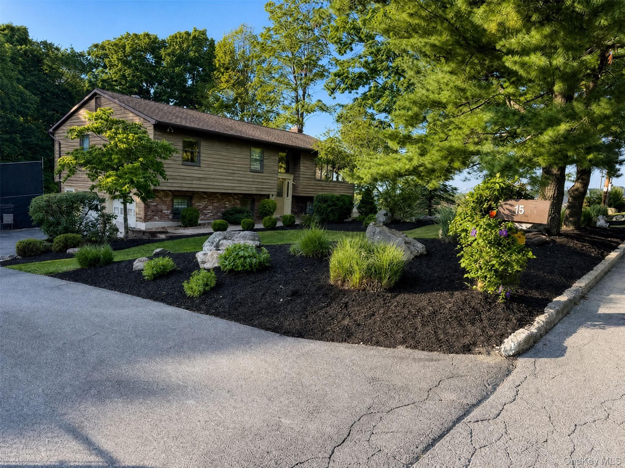 15 Arlington Drive thumbnail 7
