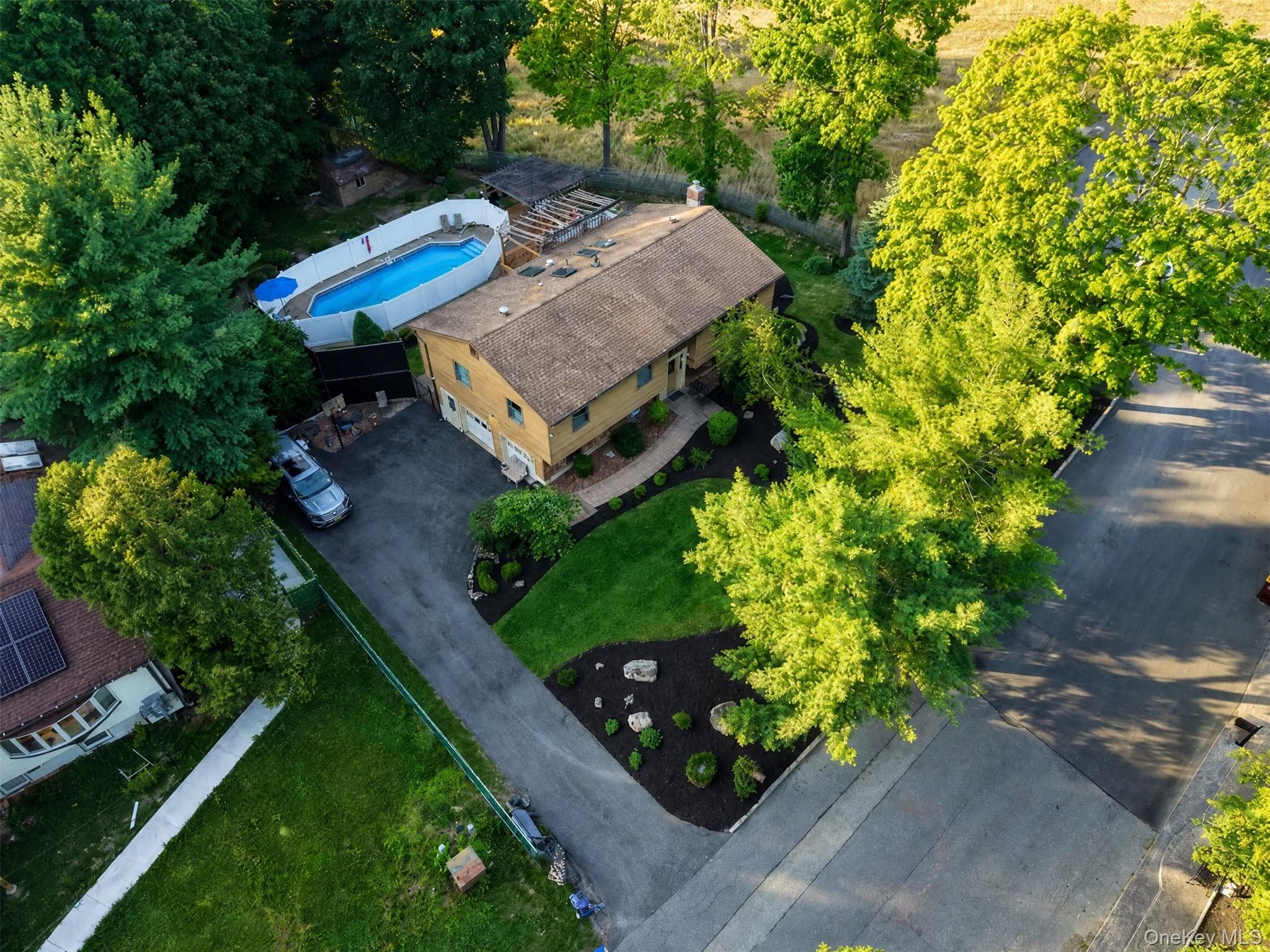 15 Arlington Drive thumbnail 4