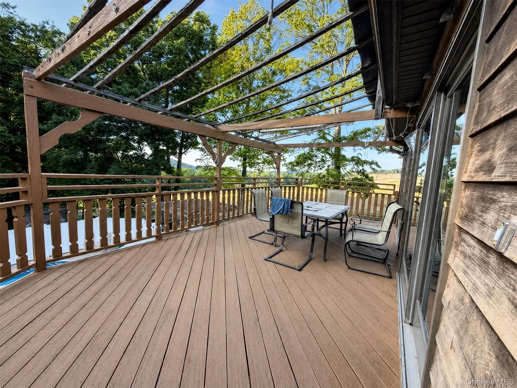 15 Arlington Drive thumbnail 35