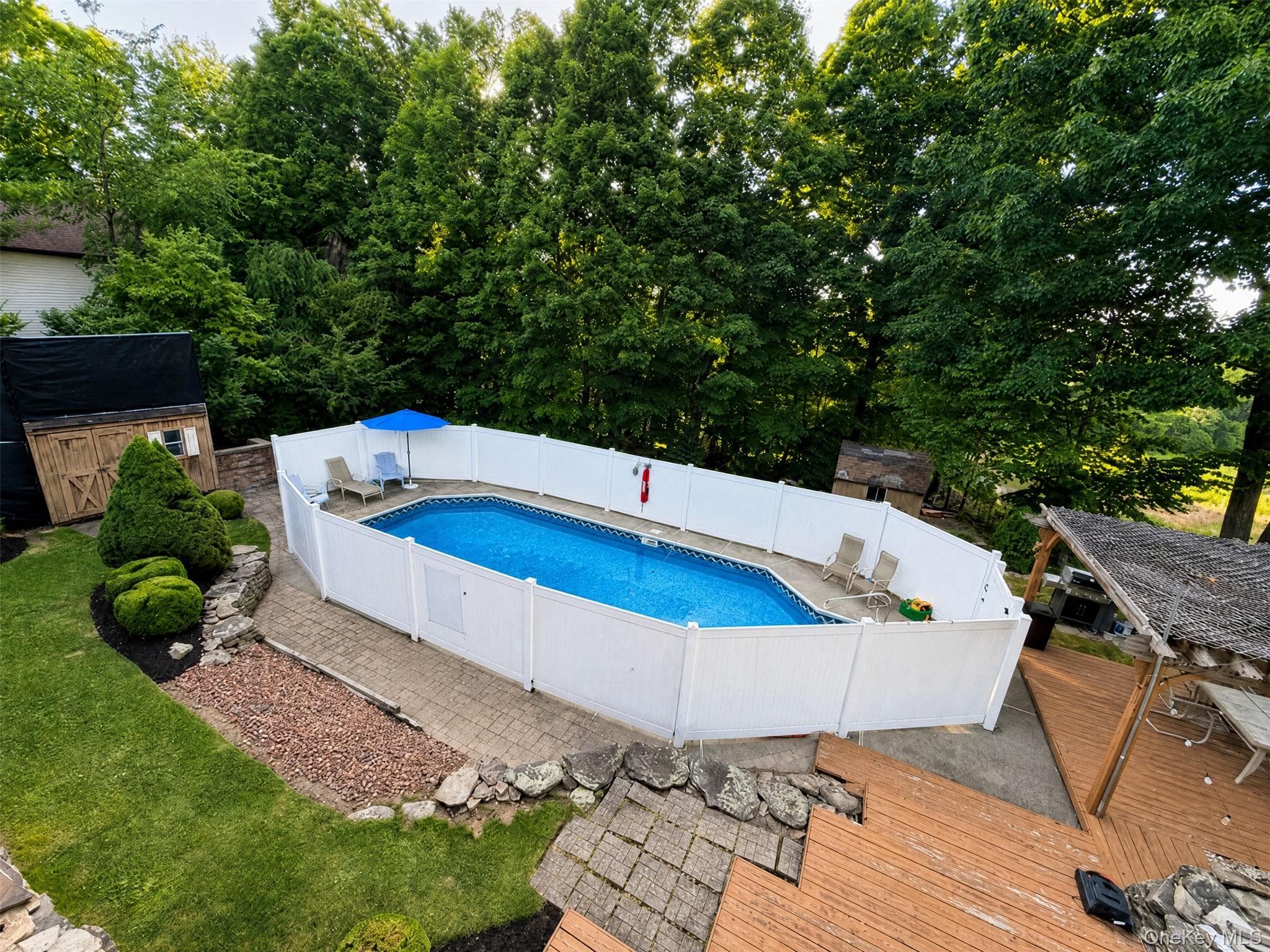 15 Arlington Drive thumbnail 42