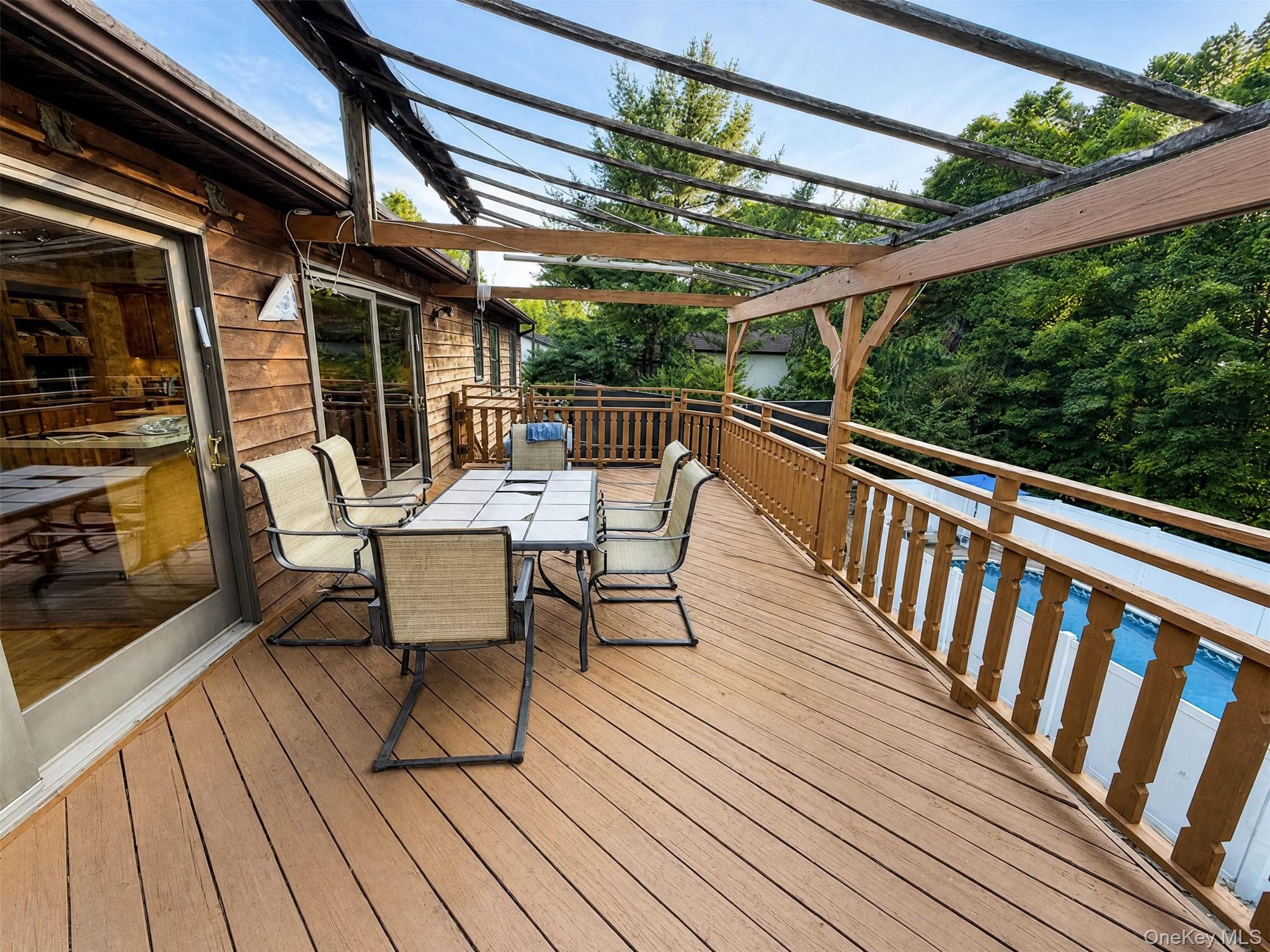 15 Arlington Drive thumbnail 36