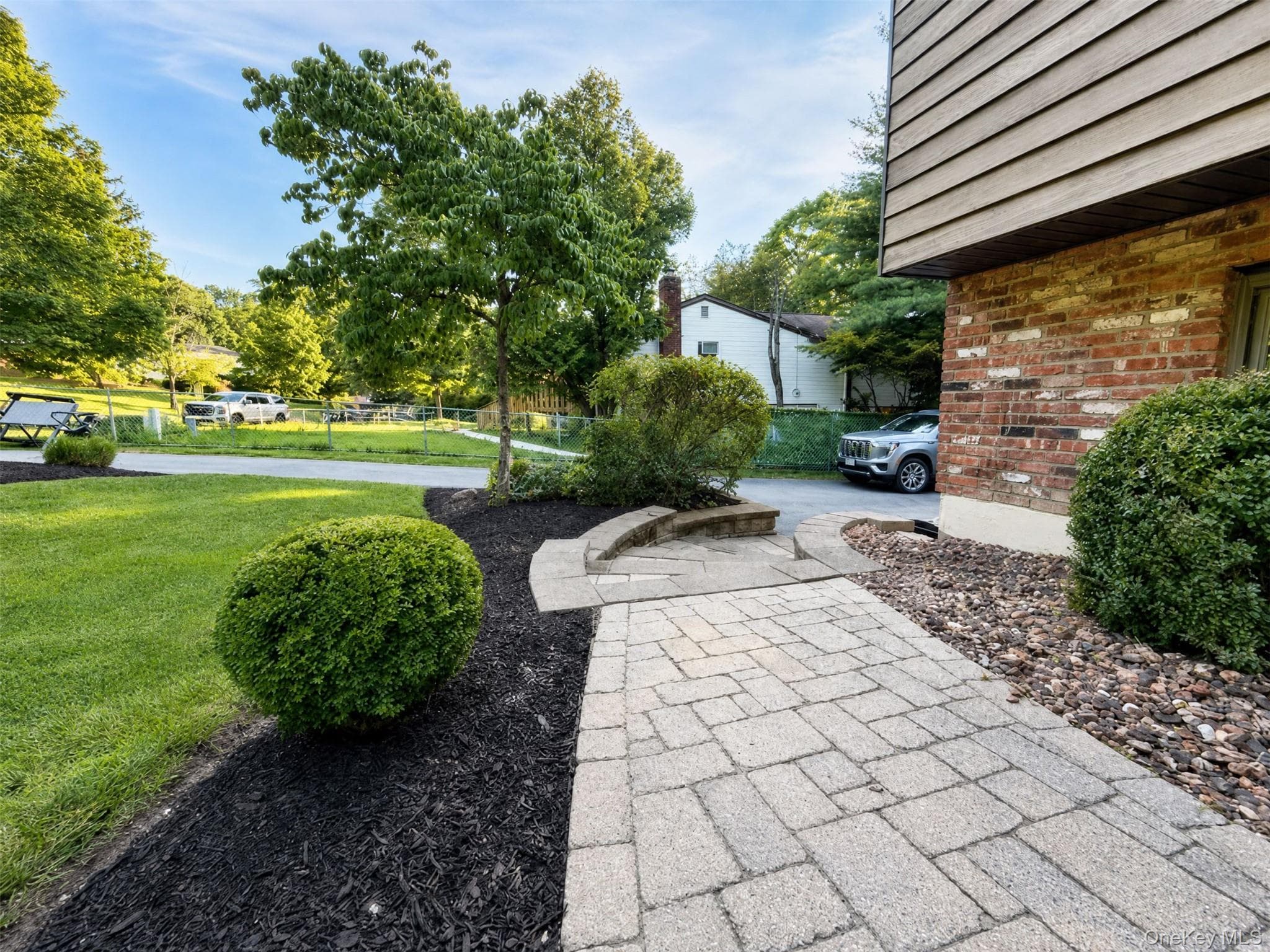 15 Arlington Drive thumbnail 26