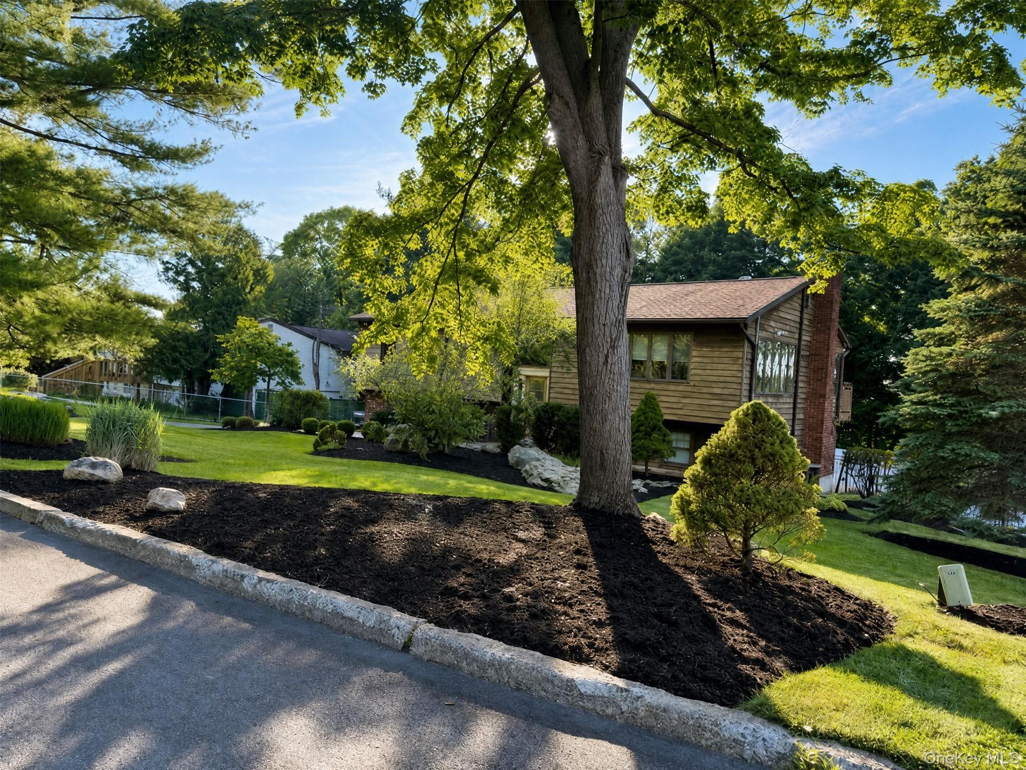 15 Arlington Drive thumbnail 19