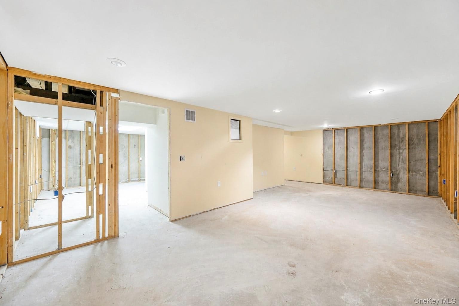 95 Windsor Gate Drive thumbnail 42