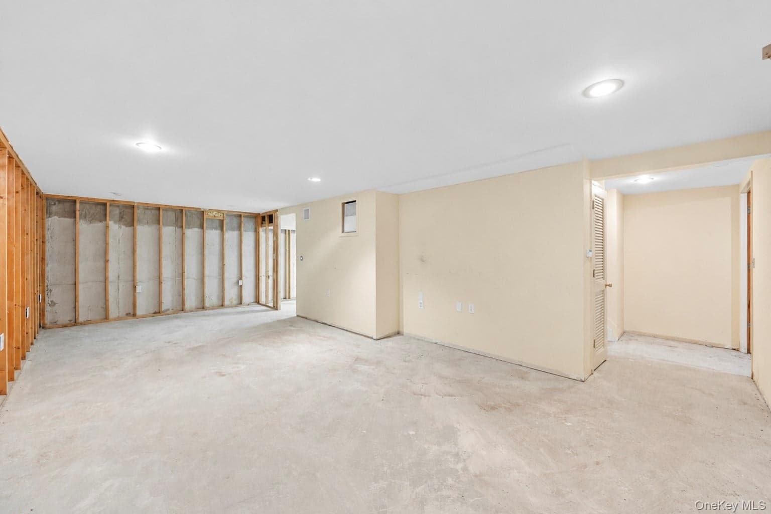 95 Windsor Gate Drive thumbnail 43