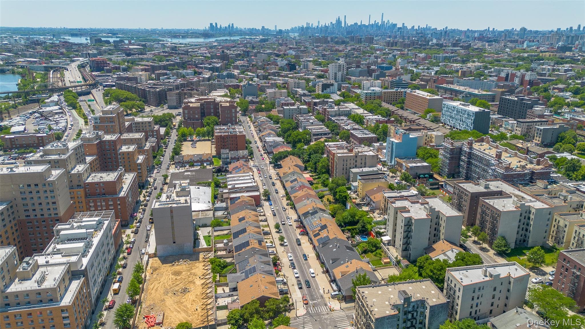 1556 Longfellow Avenue thumbnail 17
