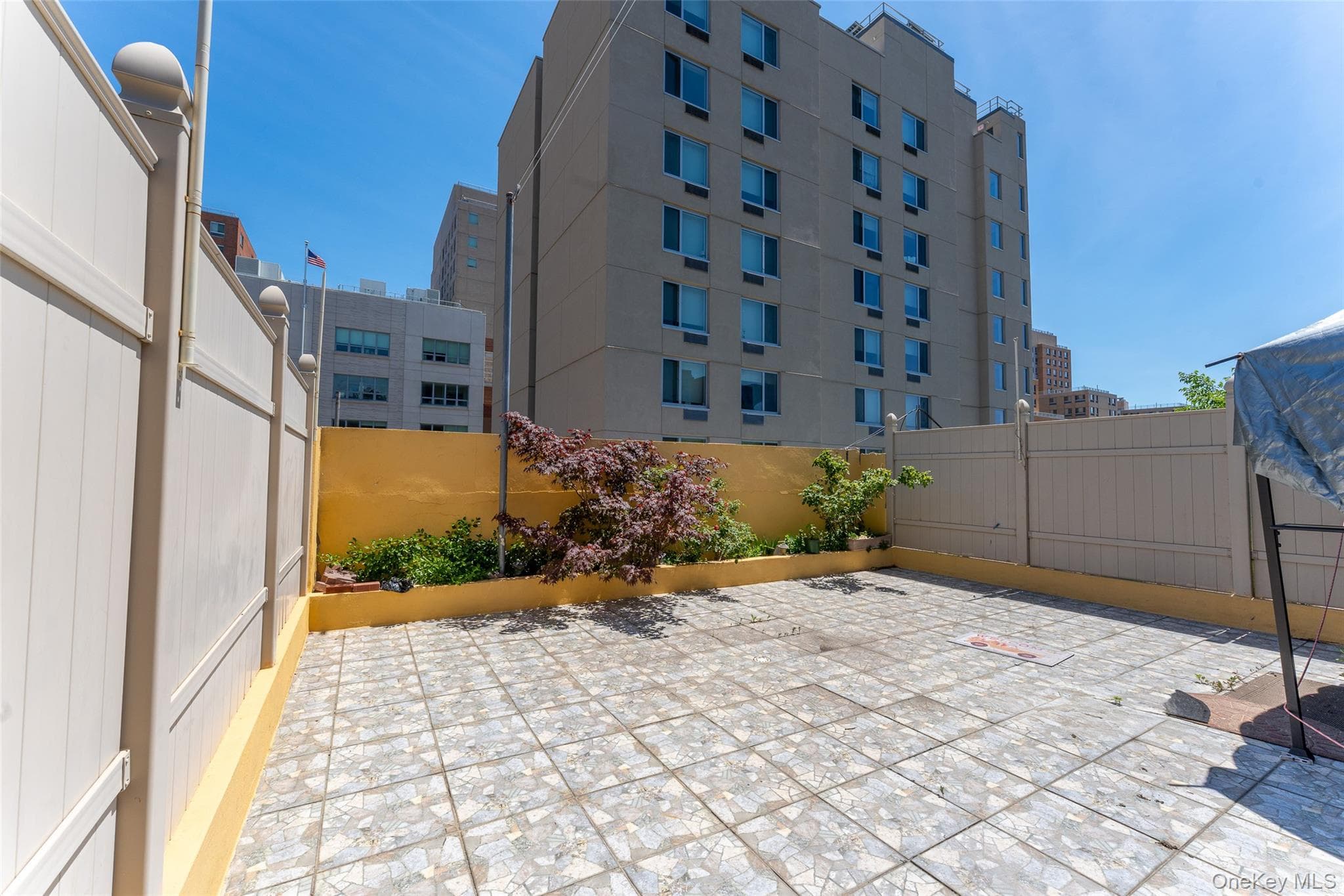 1556 Longfellow Avenue thumbnail 15
