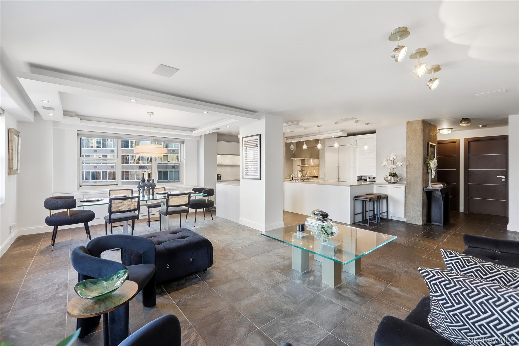400 E 54th Street Unit: 19EFG thumbnail 2