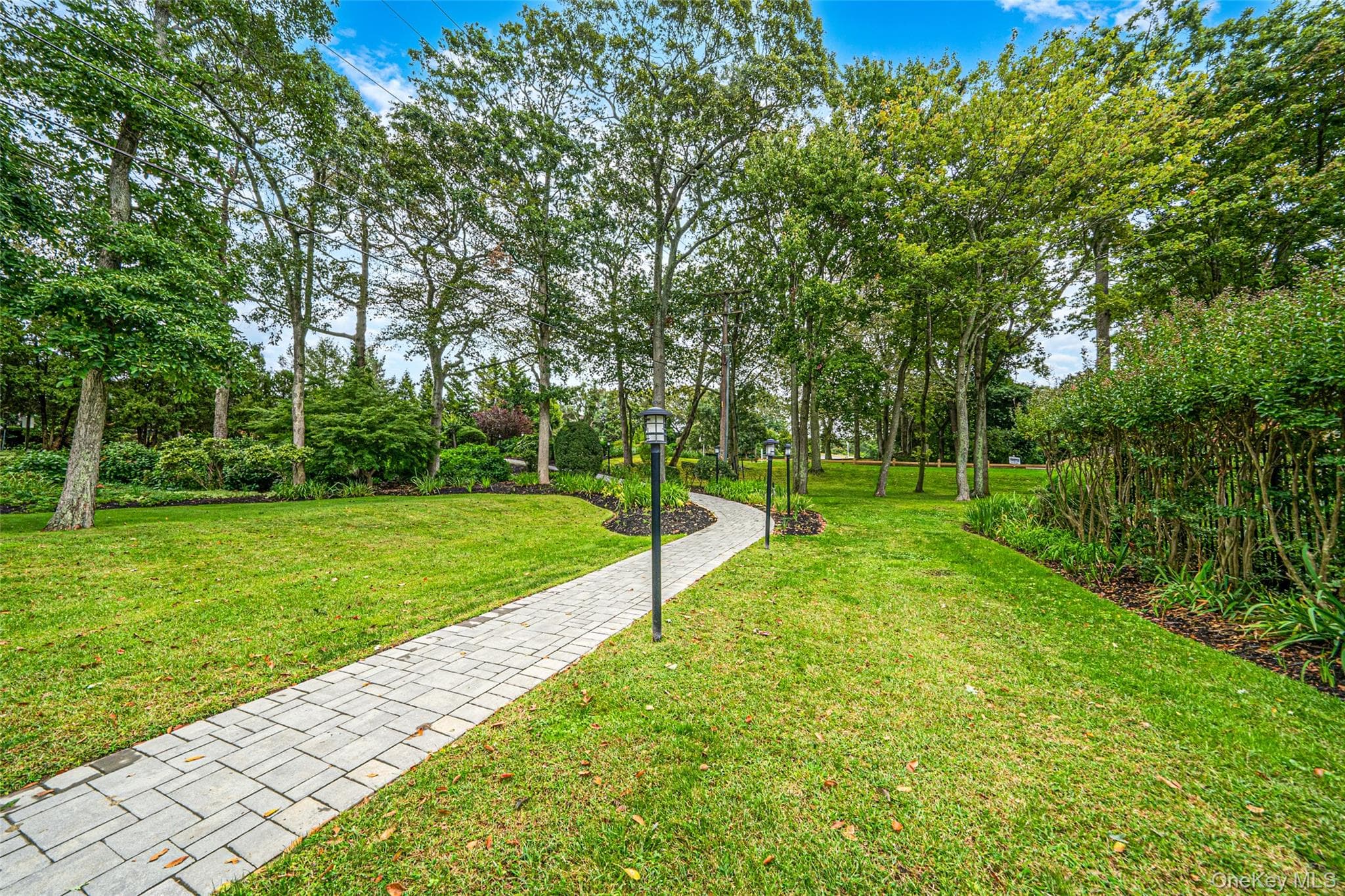103 Fox Hill Drive thumbnail 23