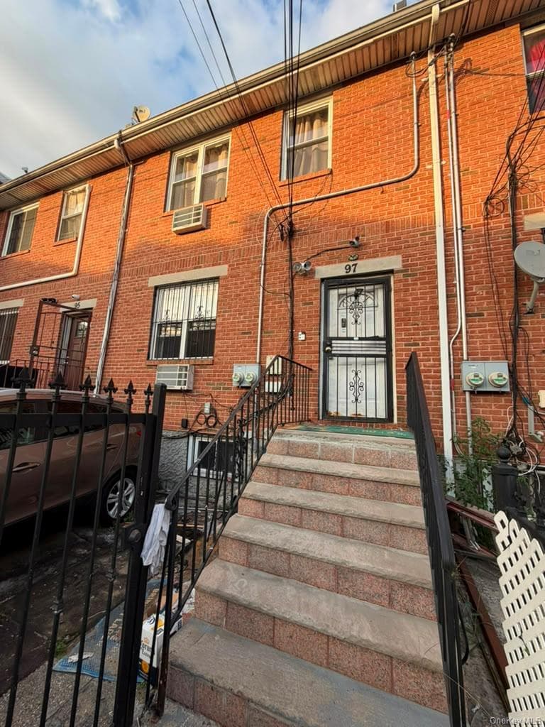 97 Louisiana Avenue photo 1