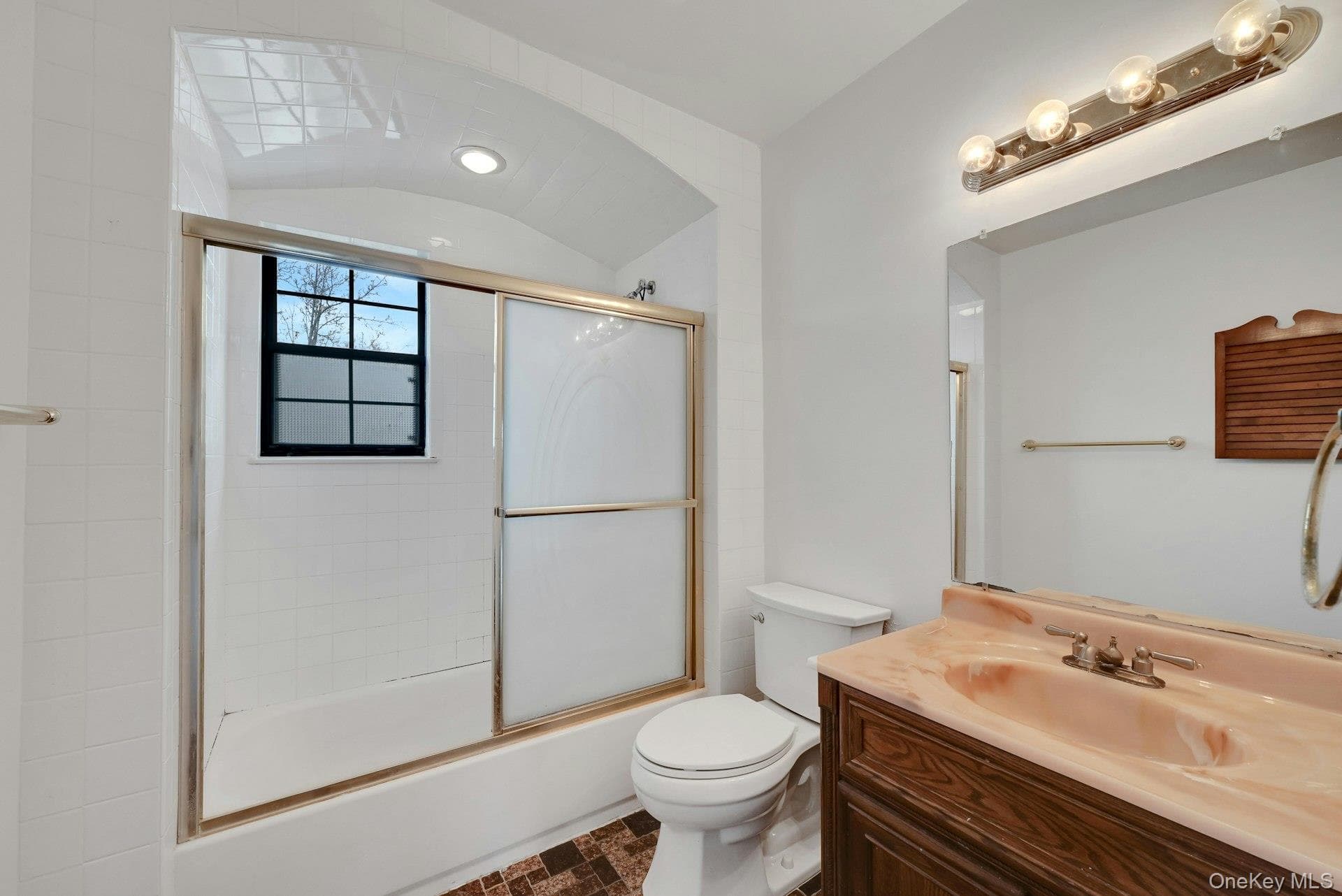 62 Somerset Drive thumbnail 25
