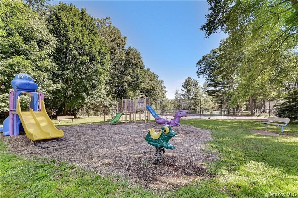62 Somerset Drive thumbnail 33