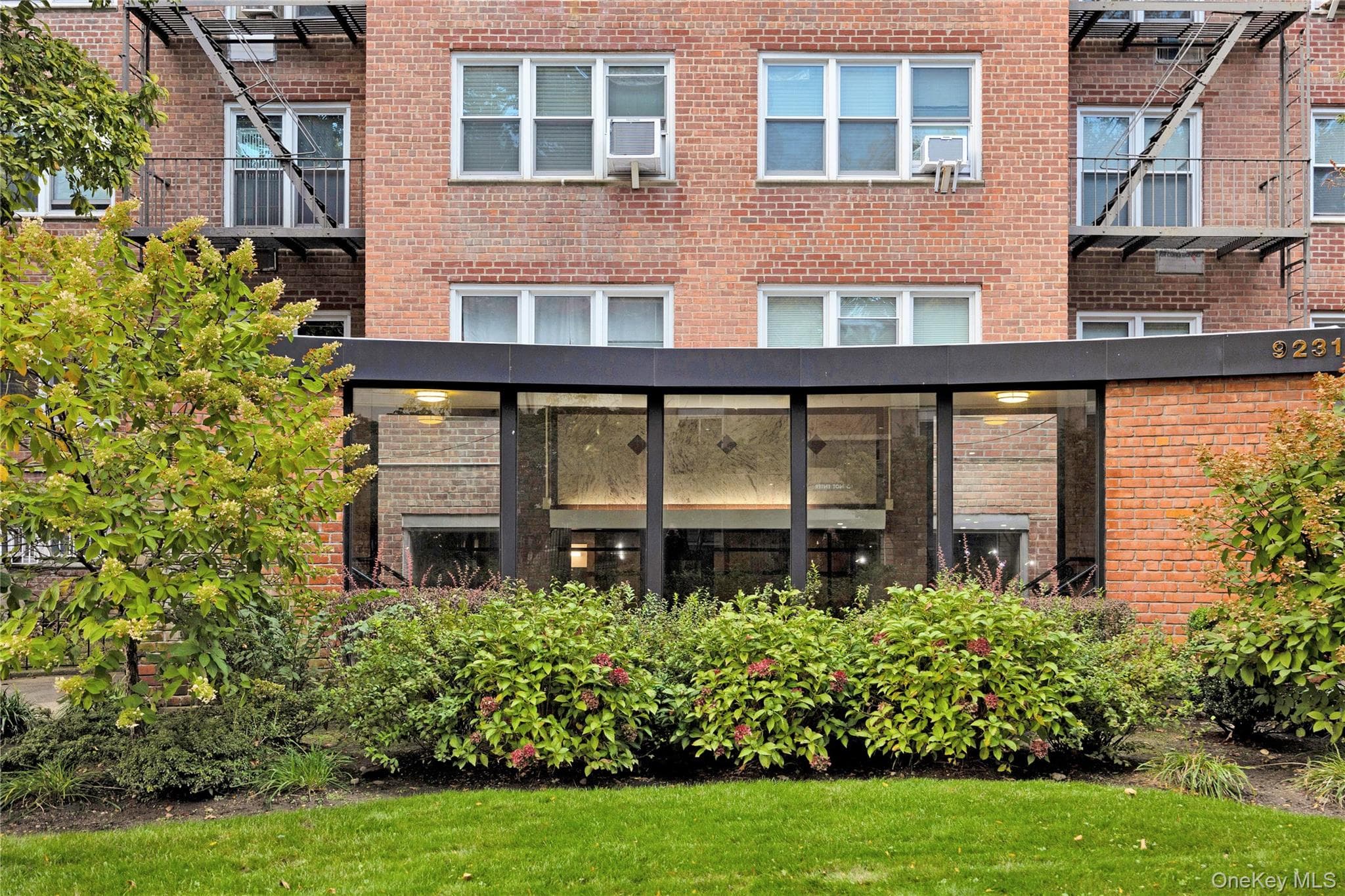 92-31 57th Avenue Unit: 4M, Elmhurst