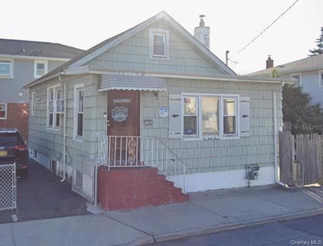 147 Evans Avenue, Elmont
