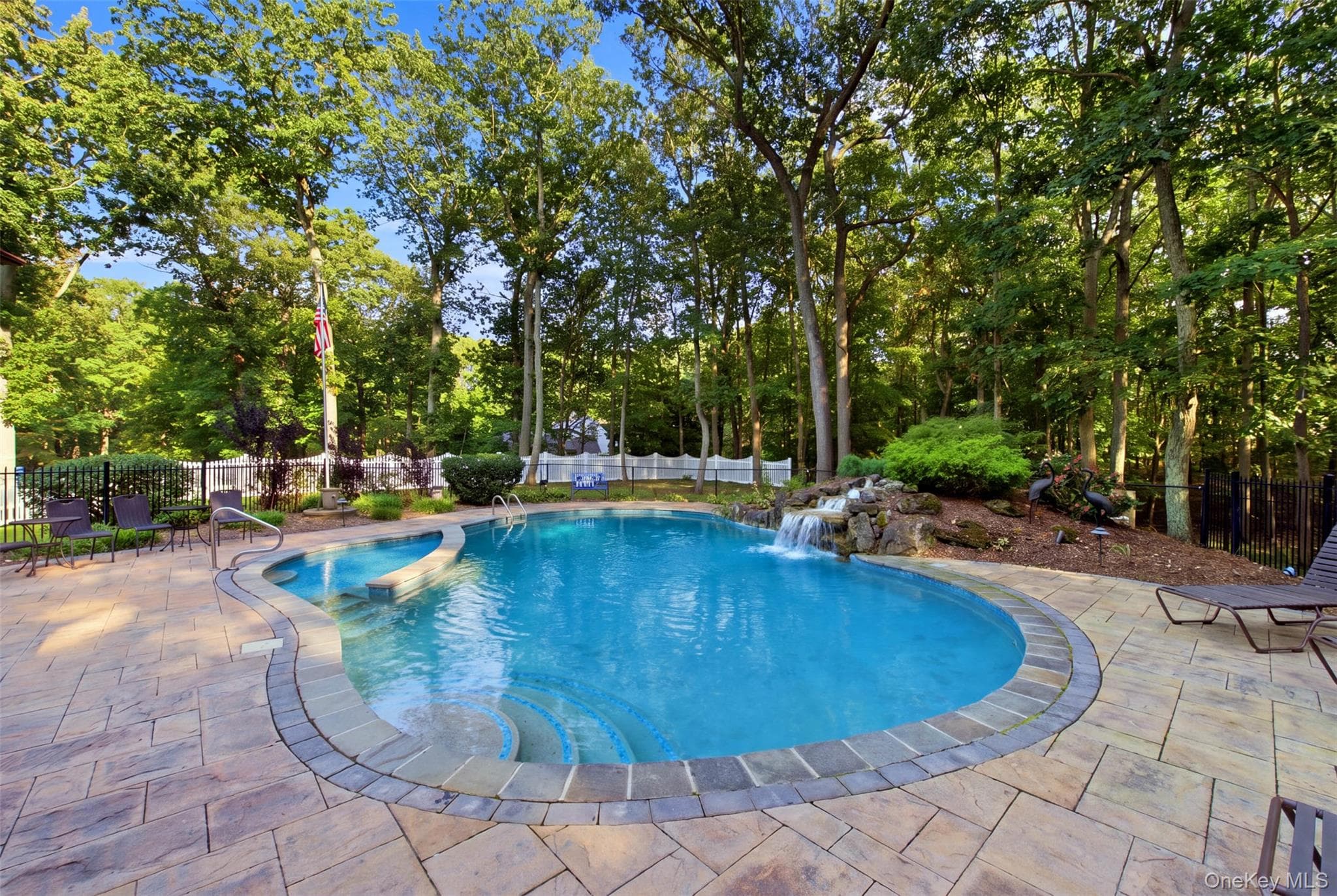2 White Cap Court thumbnail 27