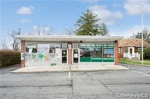 96 Maple Avenue, New City