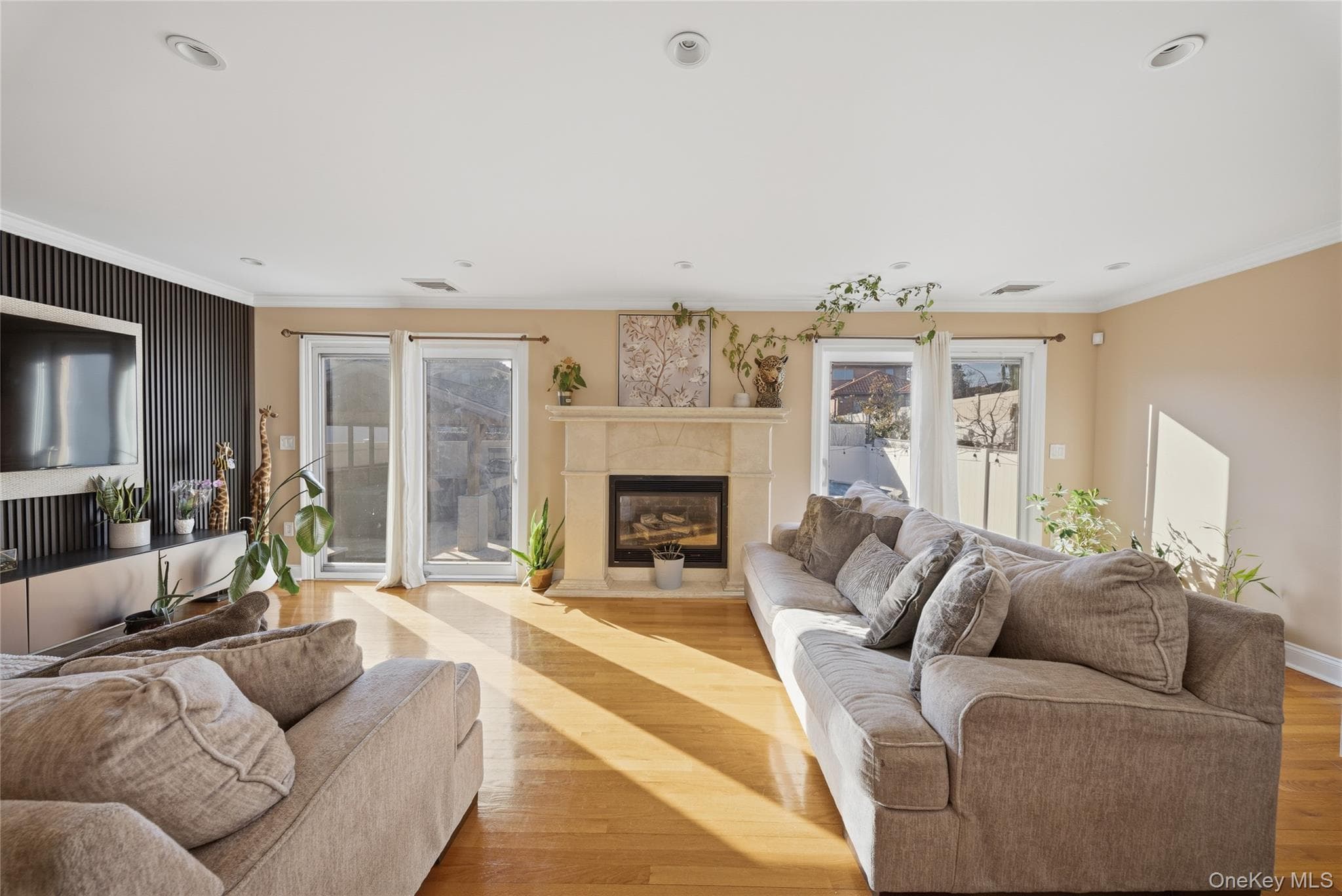 141-16 11th Avenue thumbnail 3