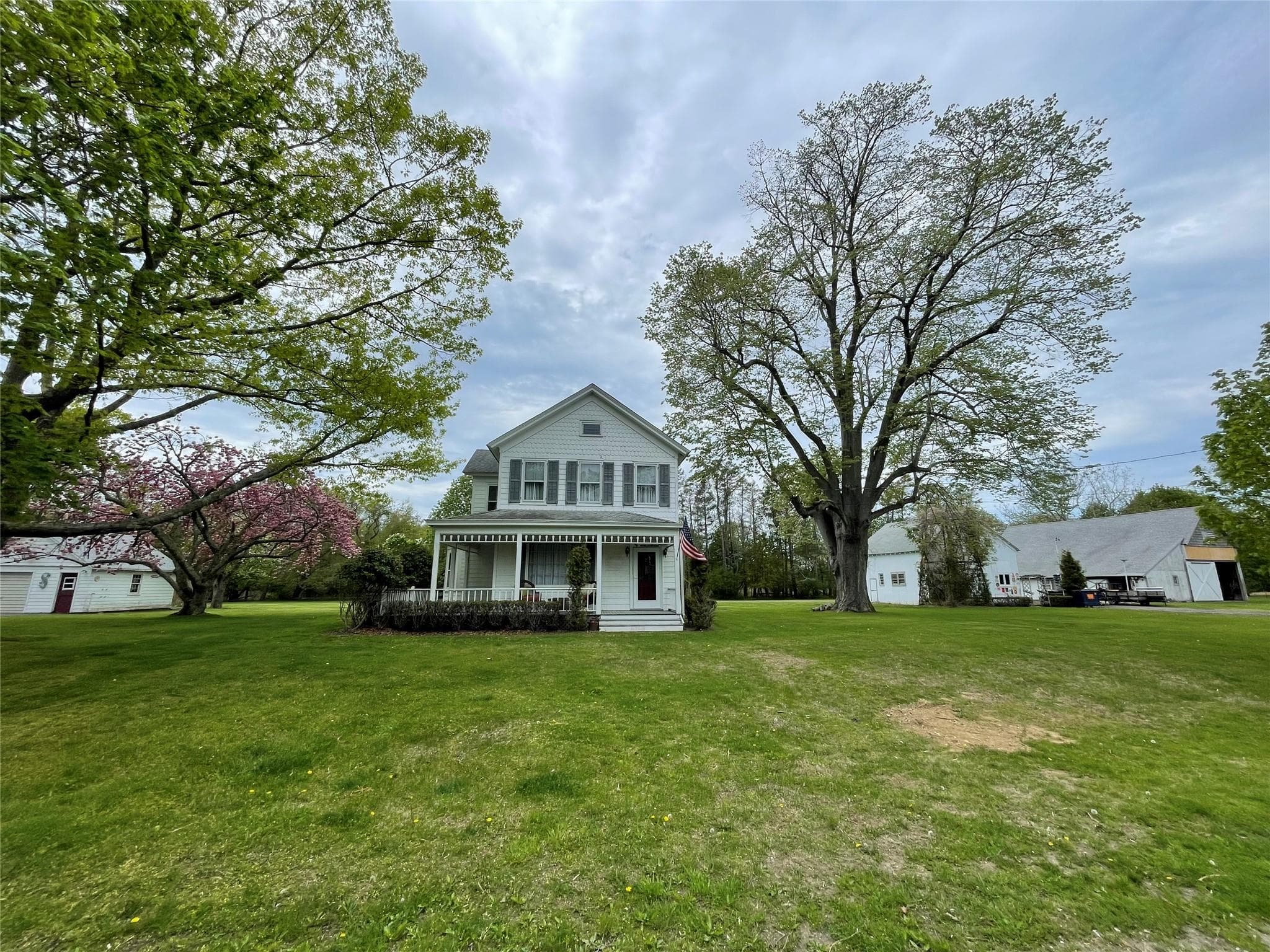 2055 Boisseau Avenue thumbnail 2