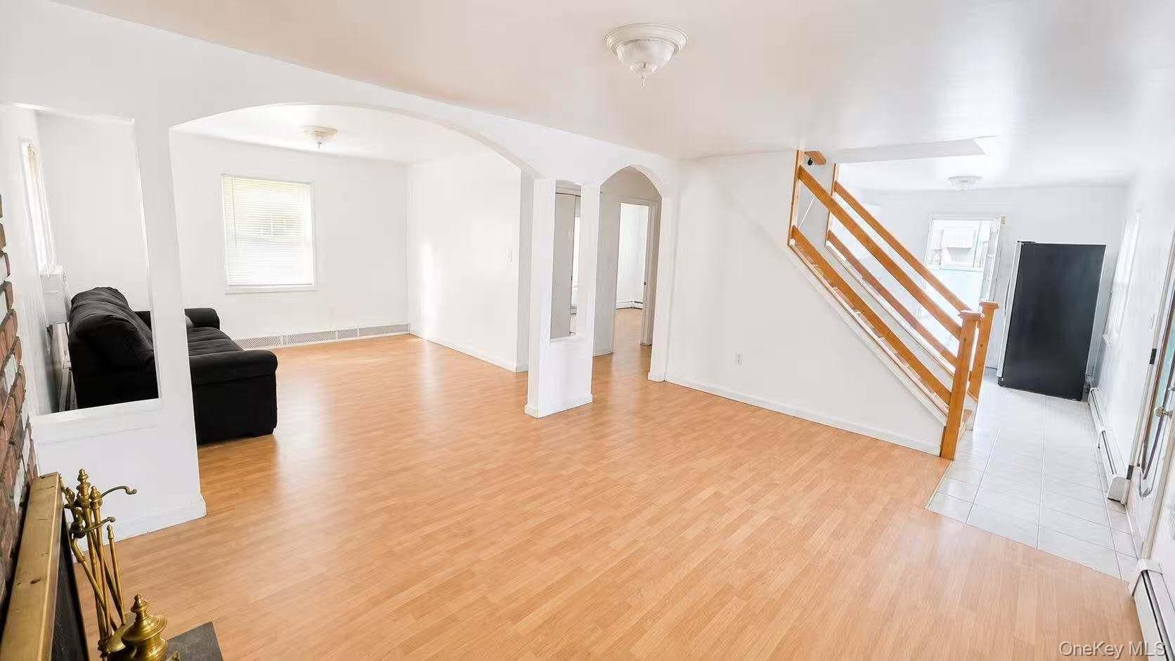 326 Curtis Avenue thumbnail 2