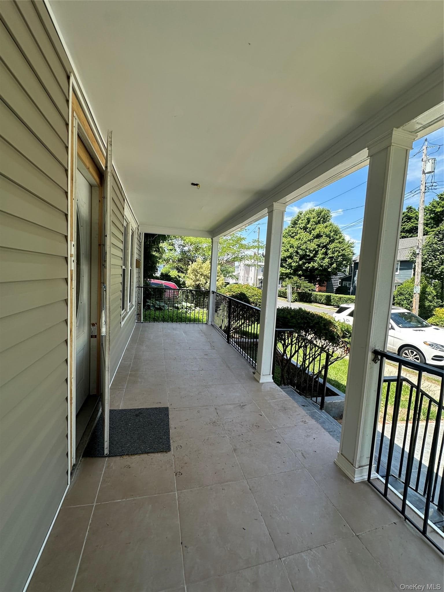 423 Hinman Place thumbnail 4