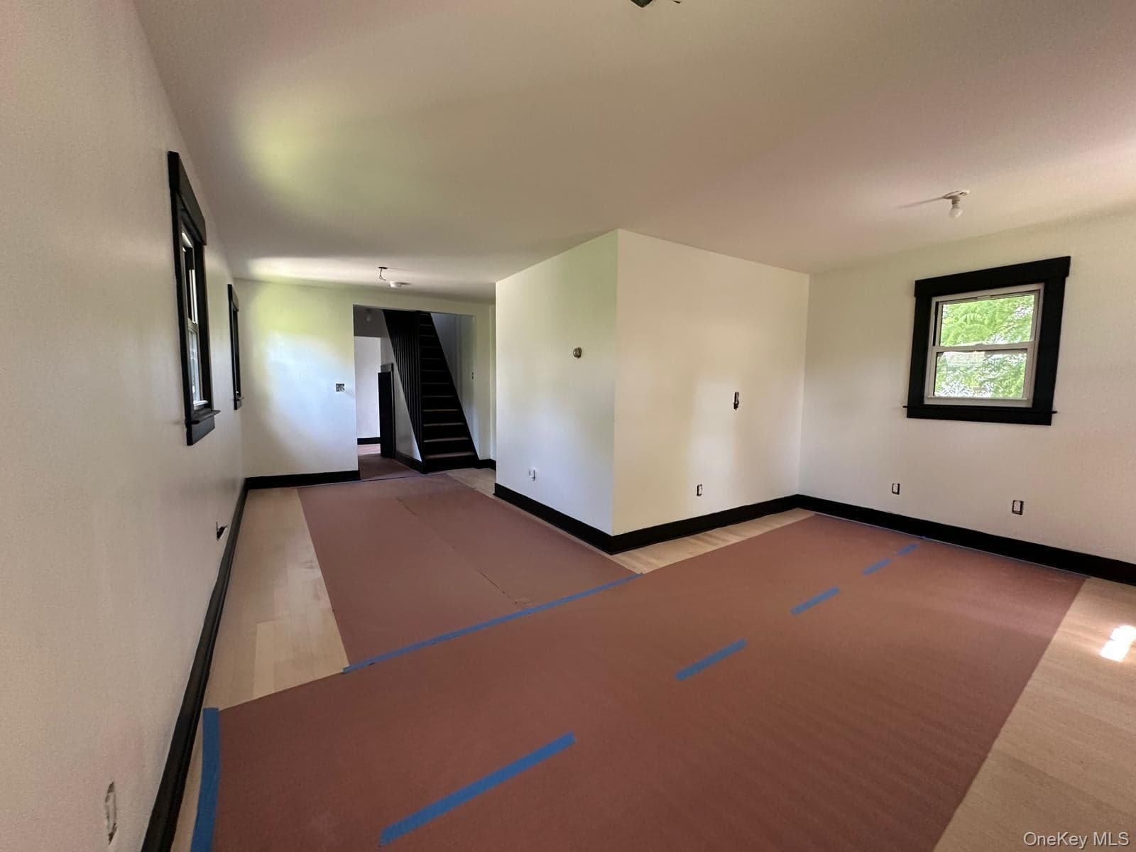 423 Hinman Place thumbnail 27