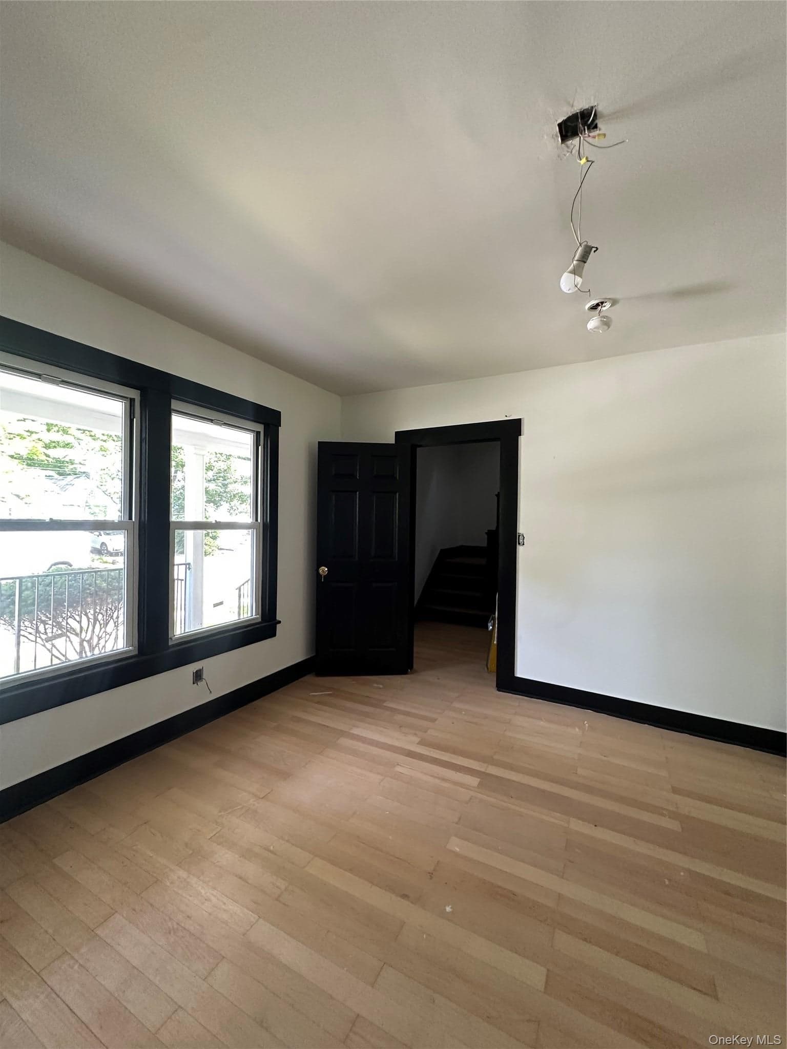 423 Hinman Place thumbnail 24