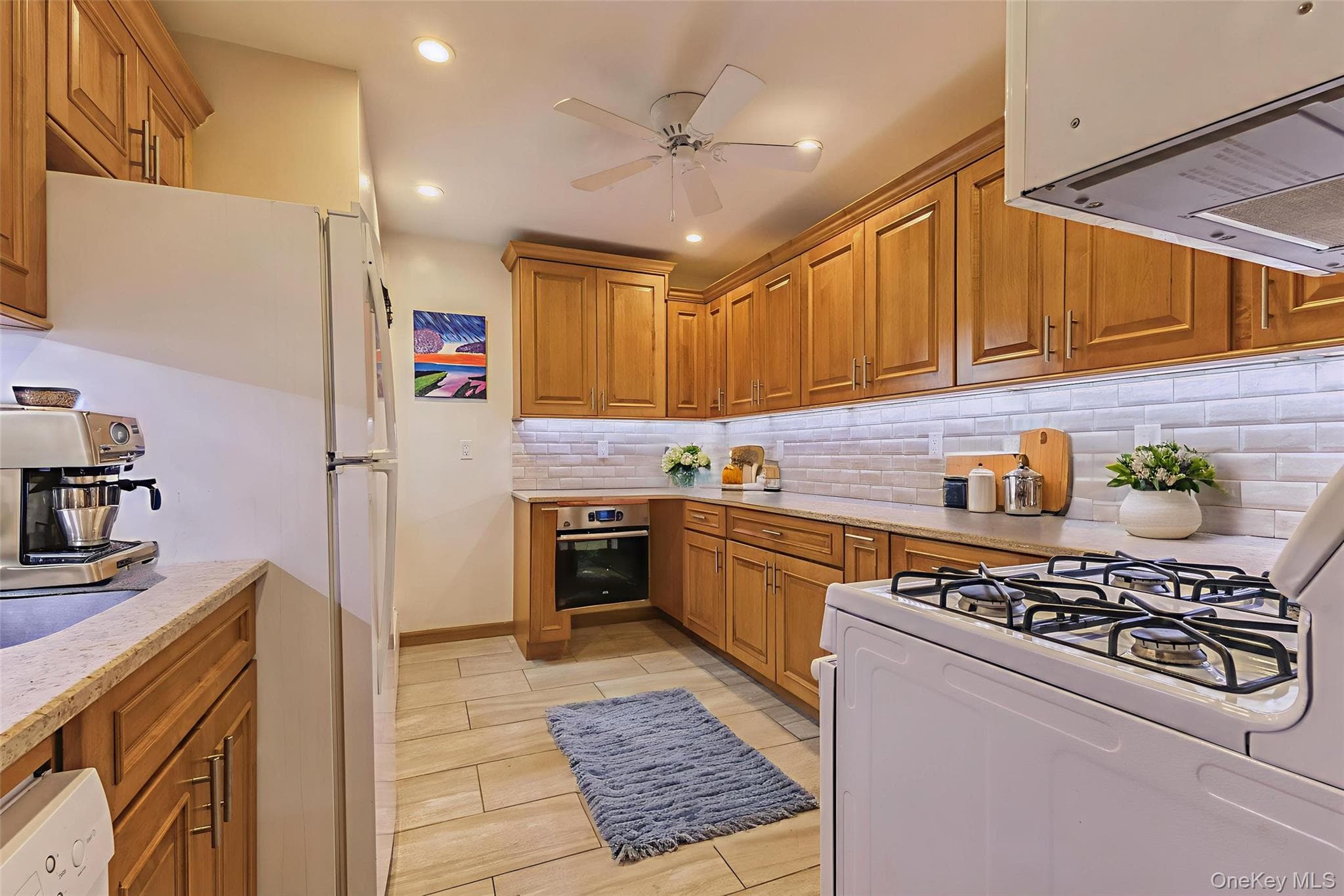99-10 60th Avenue Unit: 6E thumbnail 4
