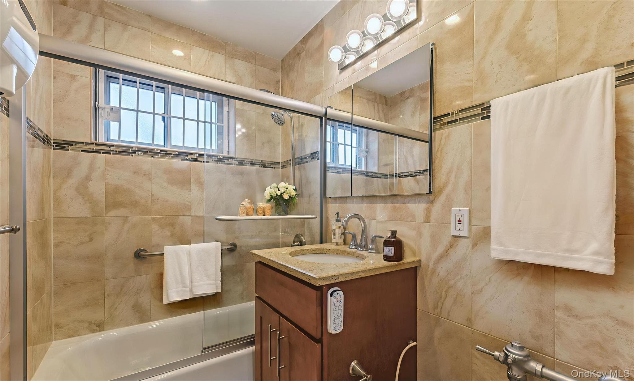 99-10 60th Avenue Unit: 6E thumbnail 8