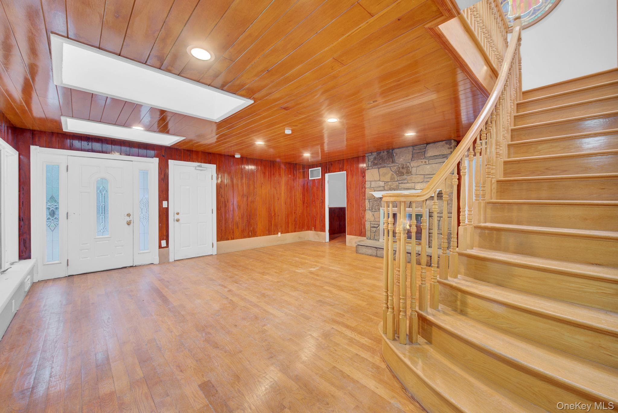 549 Woodbury Road thumbnail 9