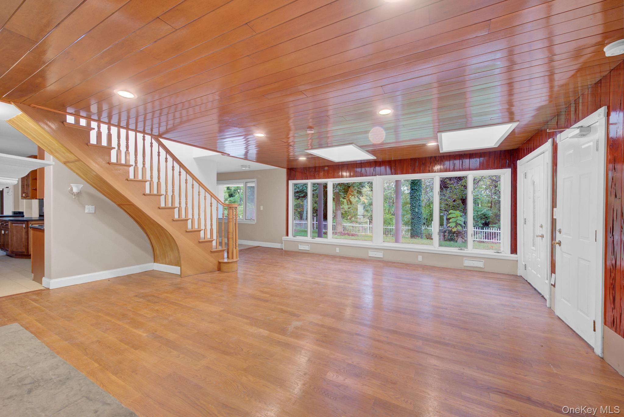 549 Woodbury Road thumbnail 8