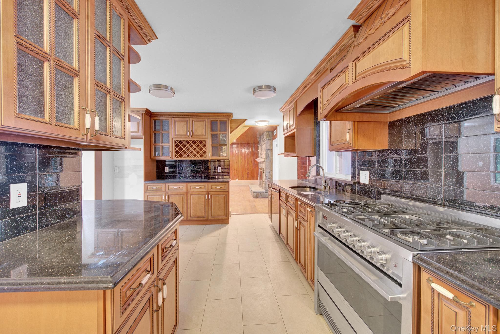 549 Woodbury Road thumbnail 16