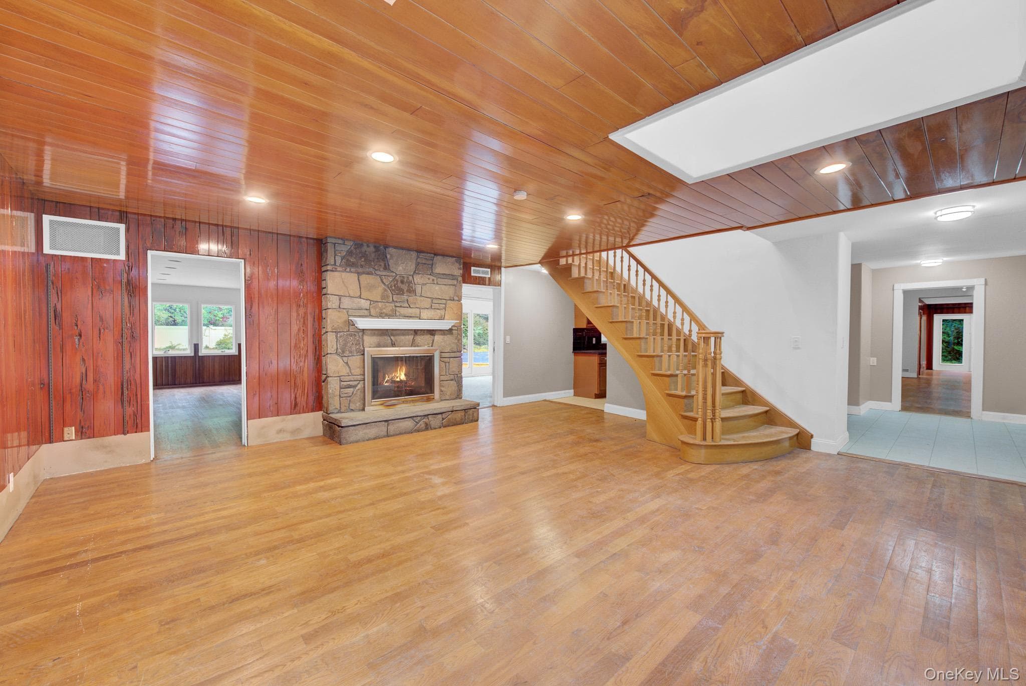 549 Woodbury Road thumbnail 7