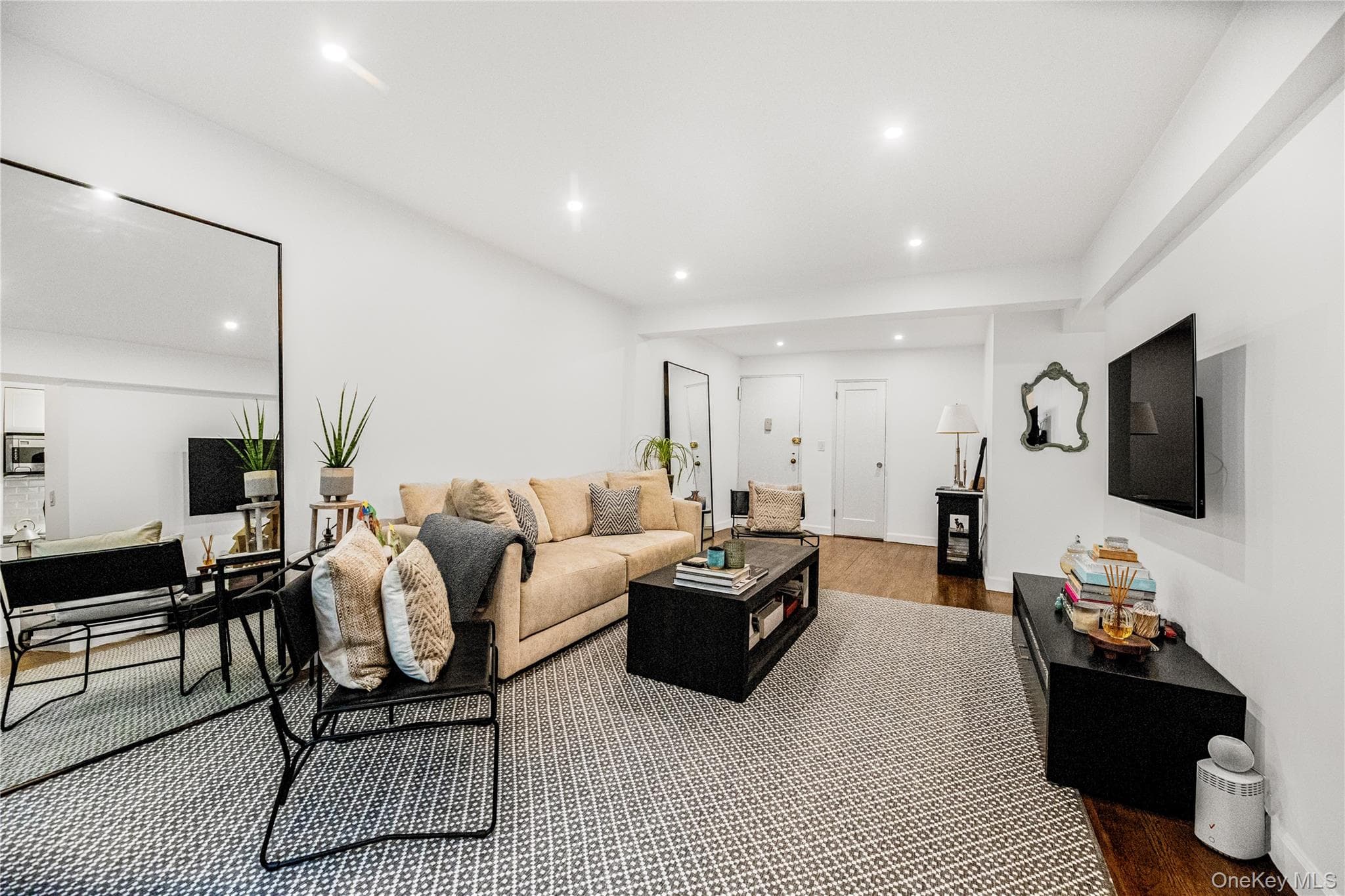 2390 Palisade Avenue Unit: 2B thumbnail 14