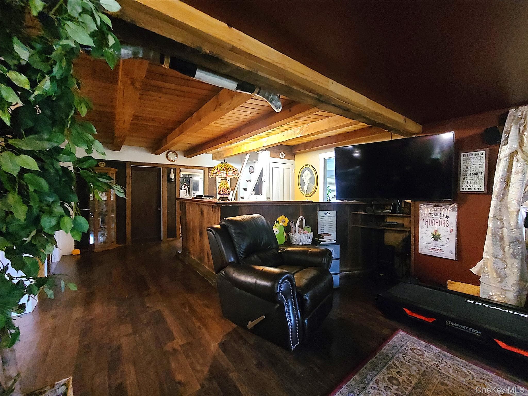 28 Martin Lane thumbnail 15