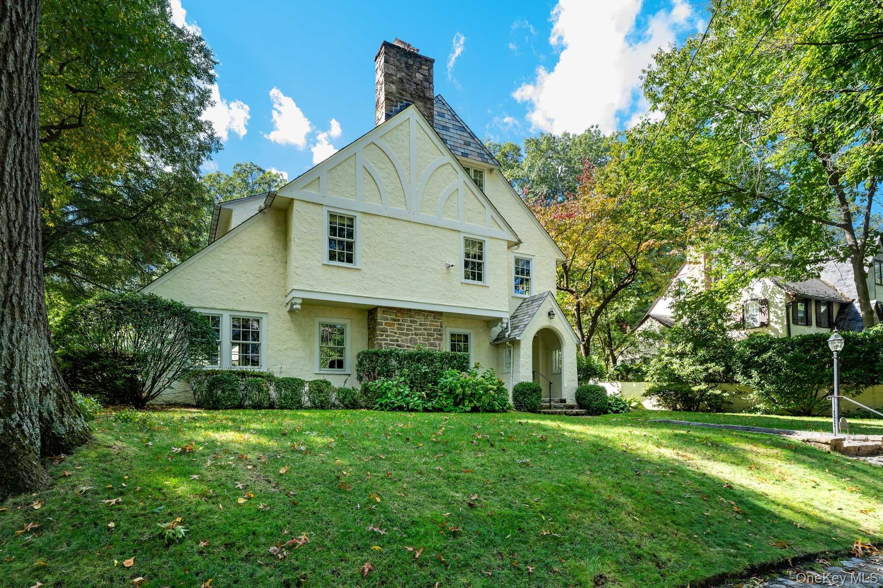 49 Beechmont Avenue, Bronxville