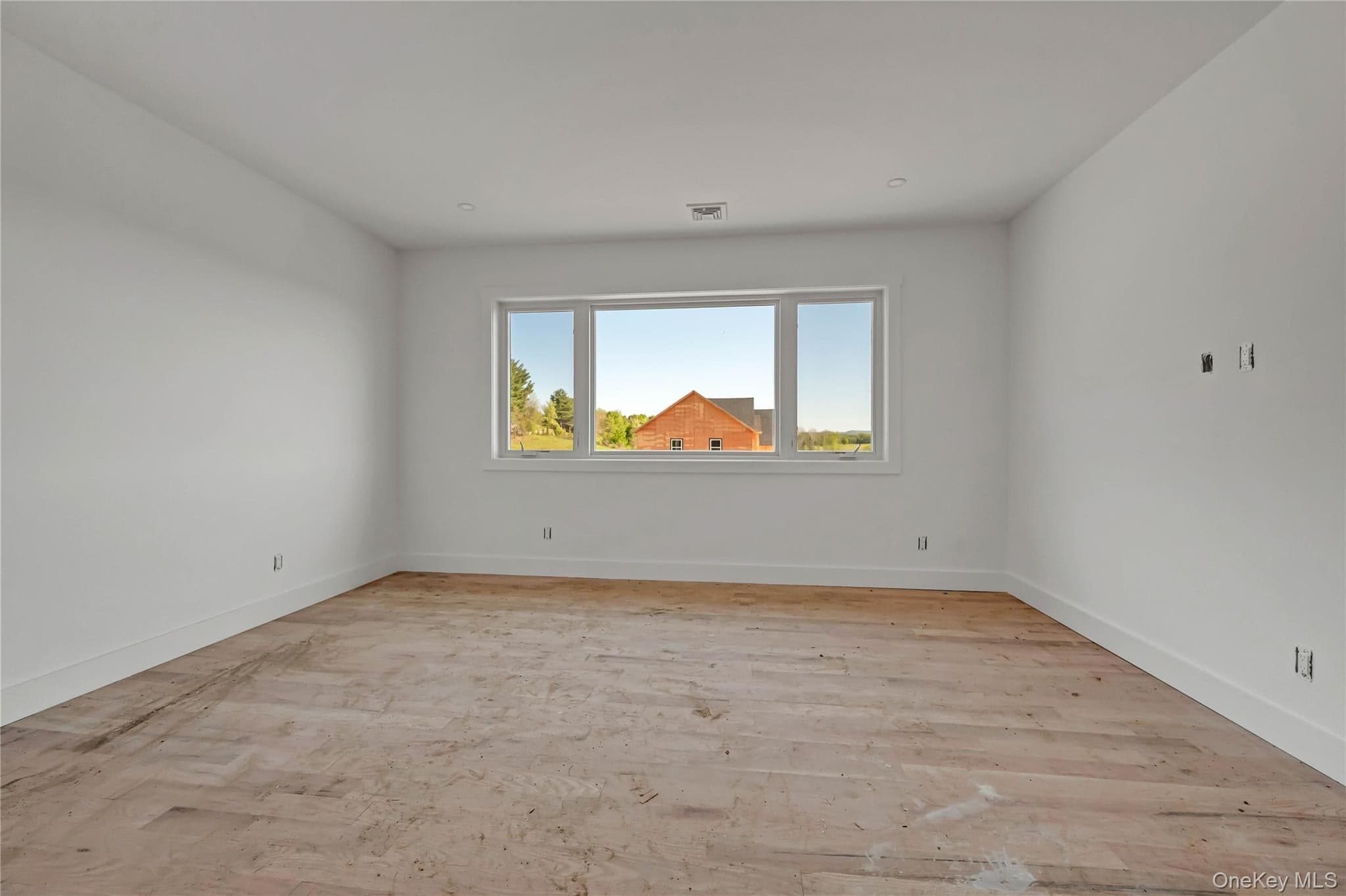 20 Nesheiwat Drive thumbnail 13